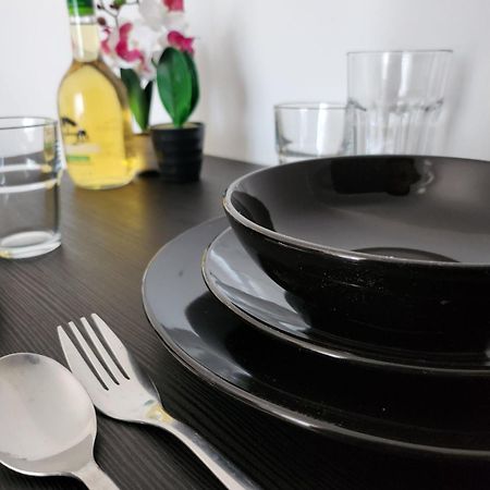 Seaside Beach Apartment 칼라마타 외부 사진