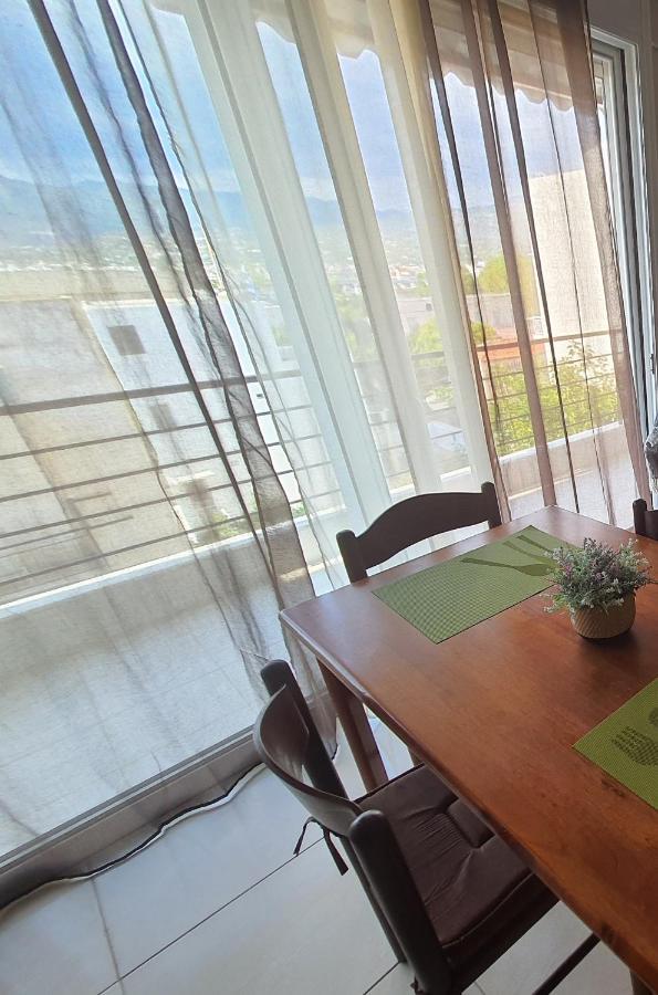 Seaside Beach Apartment 칼라마타 외부 사진