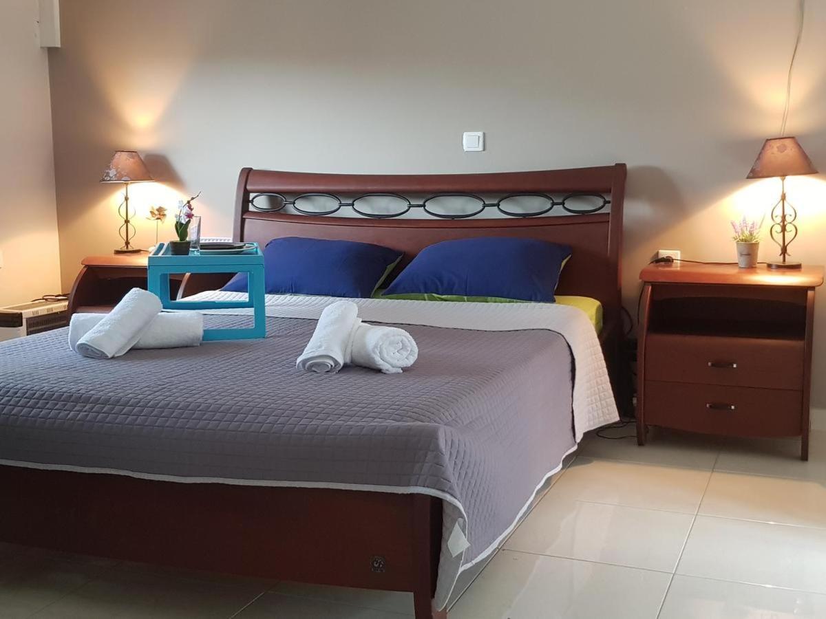 Seaside Beach Apartment 칼라마타 외부 사진