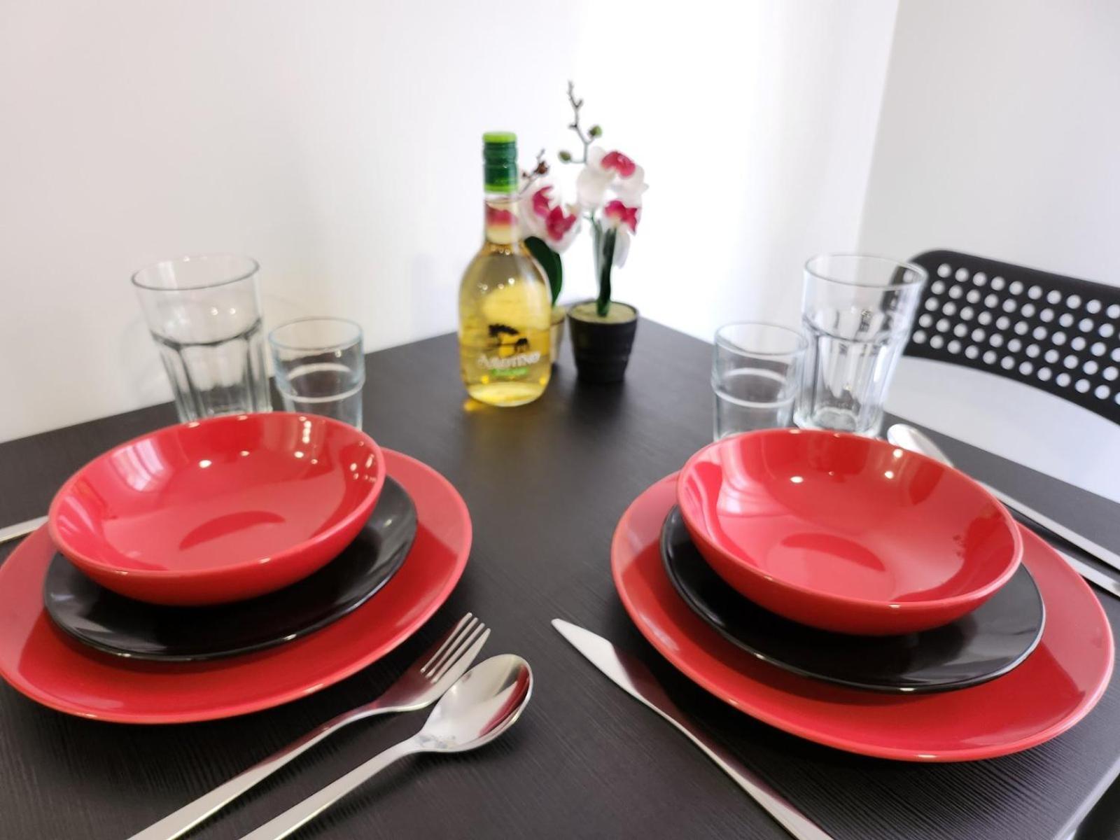 Seaside Beach Apartment 칼라마타 외부 사진